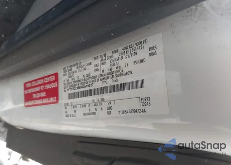 2019 Ford Transit-250 z USA, uszkodzony, nr VIN 1FTYR2CM8KKA10527